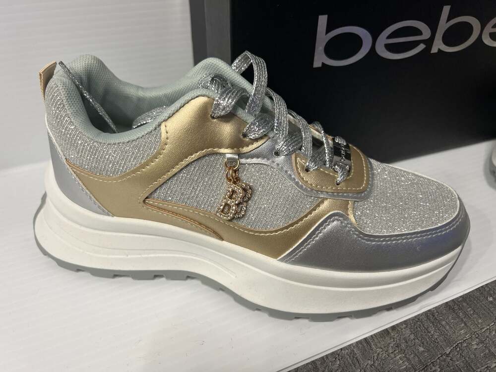 Della Sneaker – ,